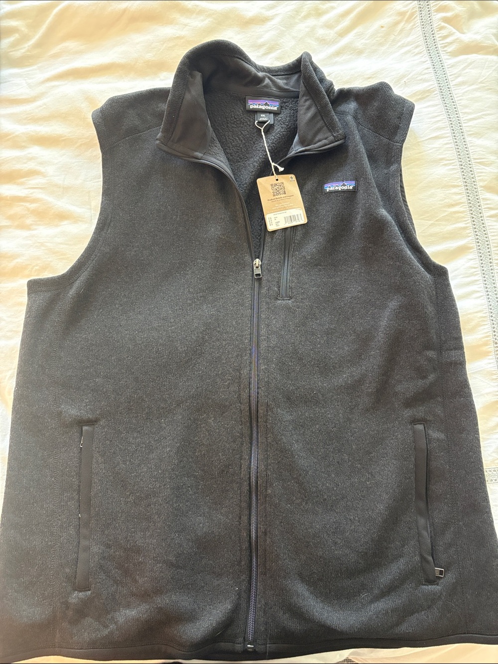 Patagonia Men’s Black Fleece Vest with Zip Pockets